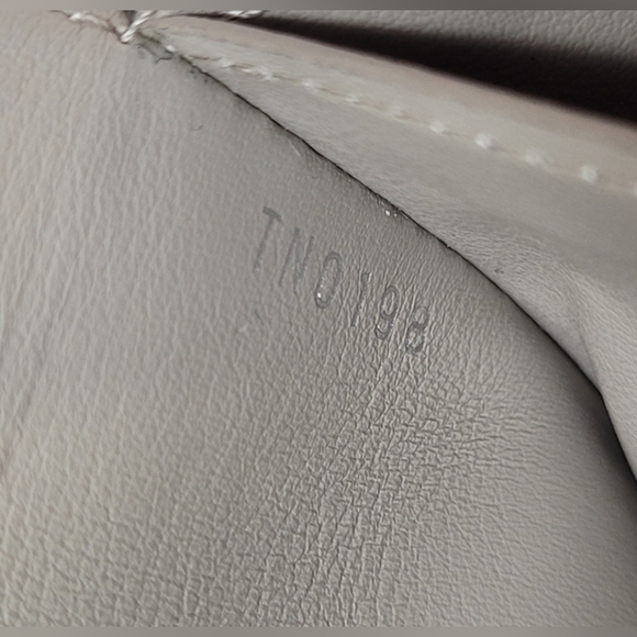 Louis Vuitton Mahina Iris Monogram Bi Fold Wallet - Picture 12 of 12